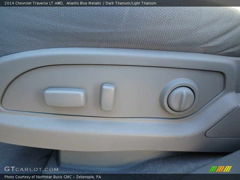 Atlantis Blue Metallic / Dark Titanium/Light Titanium 2014 Chevrolet Traverse LT AWD