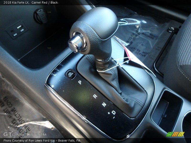 Garnet Red / Black 2018 Kia Forte LX