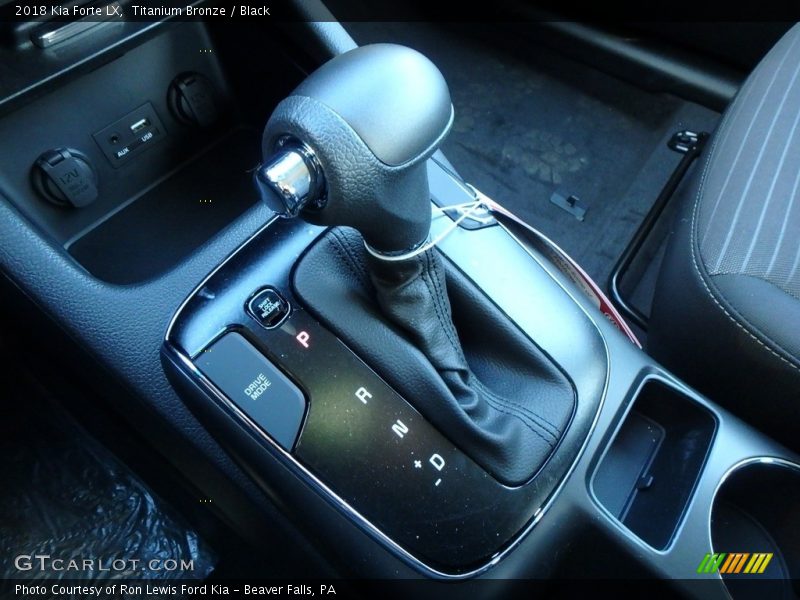 Titanium Bronze / Black 2018 Kia Forte LX