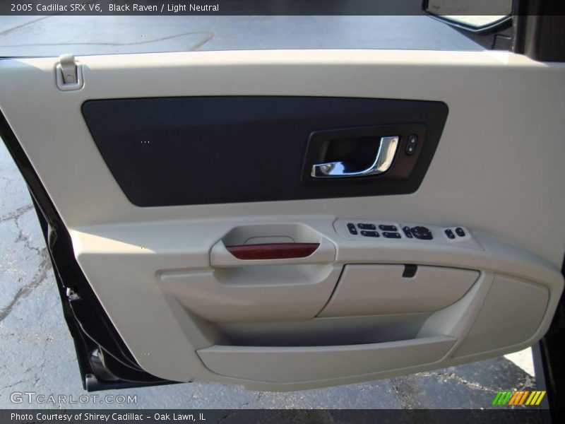 Black Raven / Light Neutral 2005 Cadillac SRX V6