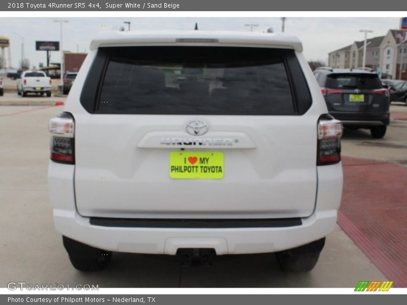Super White / Sand Beige 2018 Toyota 4Runner SR5 4x4
