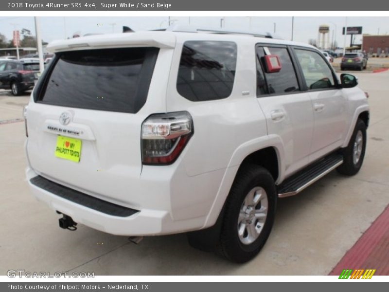 Super White / Sand Beige 2018 Toyota 4Runner SR5 4x4