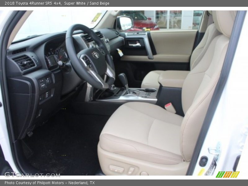 Super White / Sand Beige 2018 Toyota 4Runner SR5 4x4