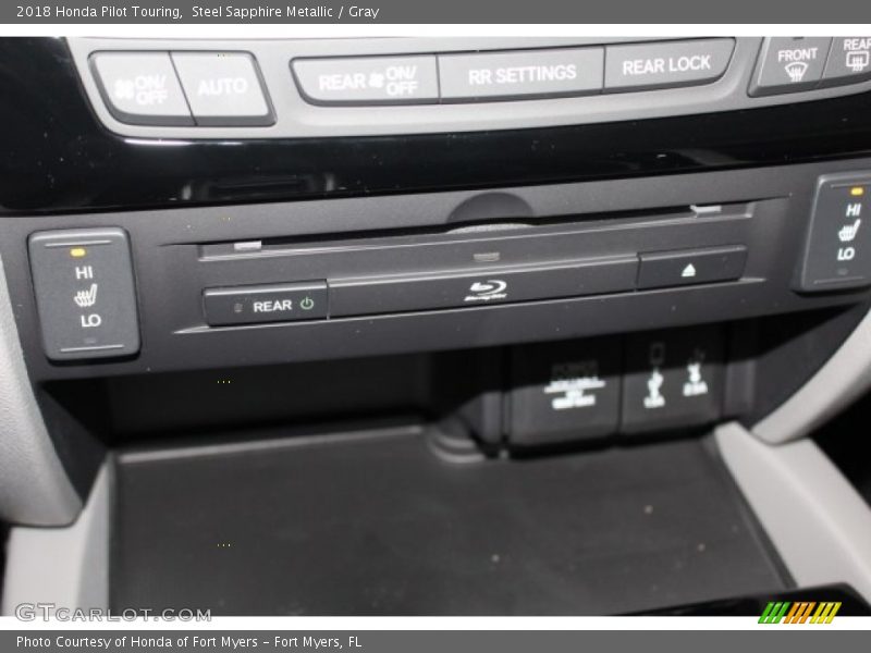 Steel Sapphire Metallic / Gray 2018 Honda Pilot Touring