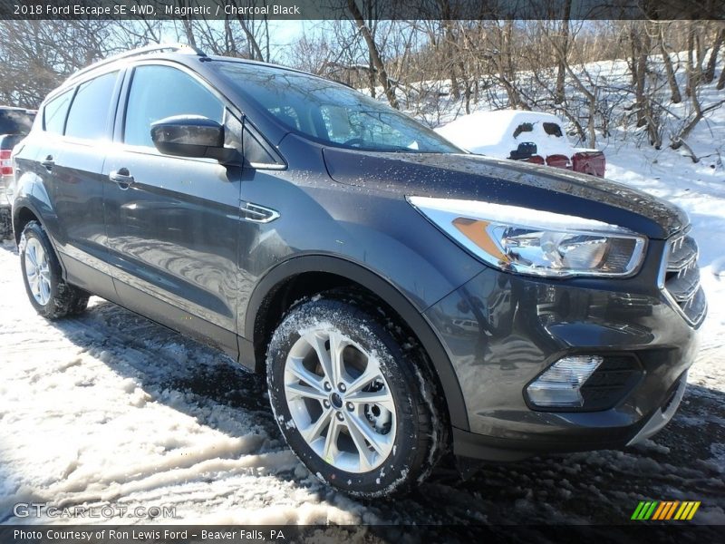 Magnetic / Charcoal Black 2018 Ford Escape SE 4WD