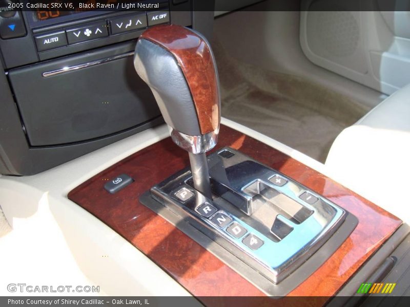 Black Raven / Light Neutral 2005 Cadillac SRX V6