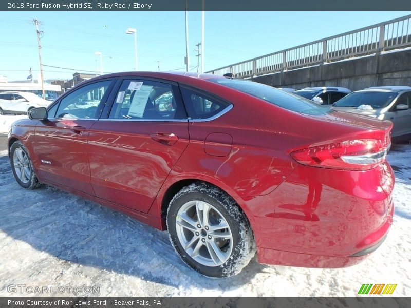 Ruby Red / Ebony 2018 Ford Fusion Hybrid SE