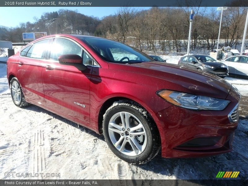 Ruby Red / Ebony 2018 Ford Fusion Hybrid SE