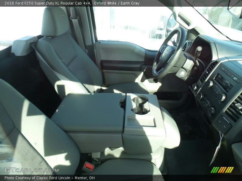 Oxford White / Earth Gray 2018 Ford F250 Super Duty XL Regular Cab 4x4
