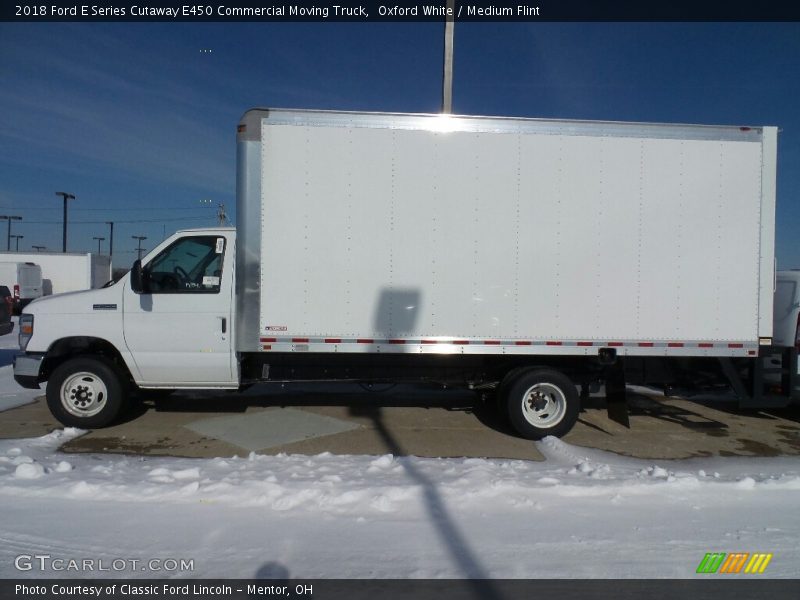 Oxford White / Medium Flint 2018 Ford E Series Cutaway E450 Commercial Moving Truck