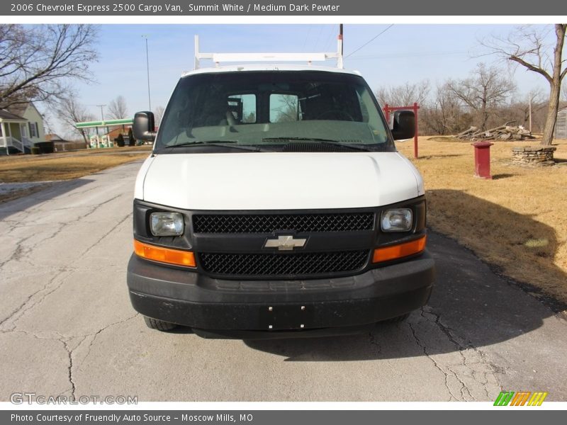Summit White / Medium Dark Pewter 2006 Chevrolet Express 2500 Cargo Van