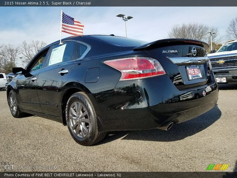 Super Black / Charcoal 2015 Nissan Altima 2.5 S