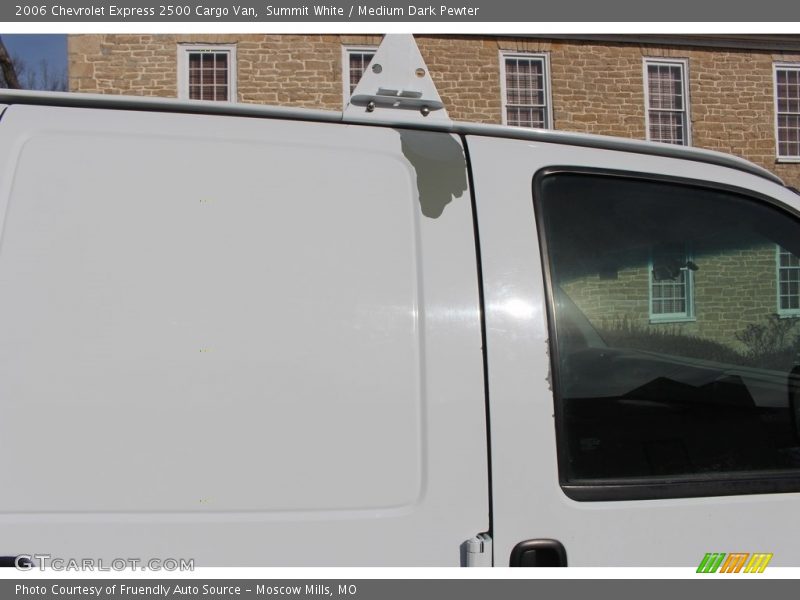 Summit White / Medium Dark Pewter 2006 Chevrolet Express 2500 Cargo Van