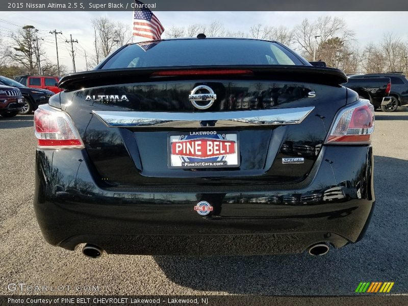 Super Black / Charcoal 2015 Nissan Altima 2.5 S