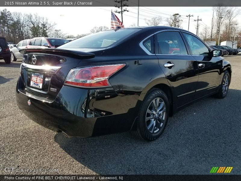 Super Black / Charcoal 2015 Nissan Altima 2.5 S