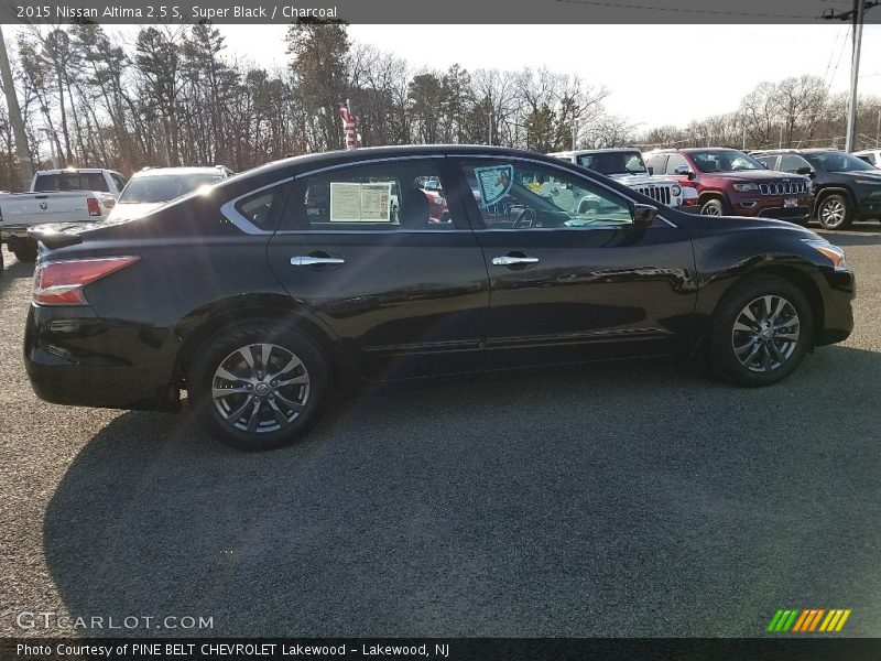 Super Black / Charcoal 2015 Nissan Altima 2.5 S