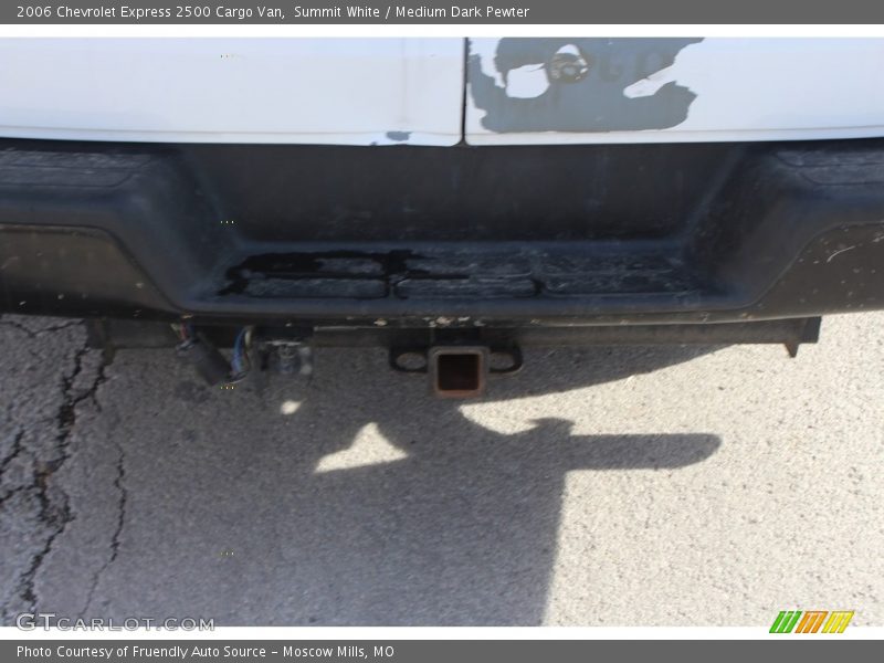 Summit White / Medium Dark Pewter 2006 Chevrolet Express 2500 Cargo Van