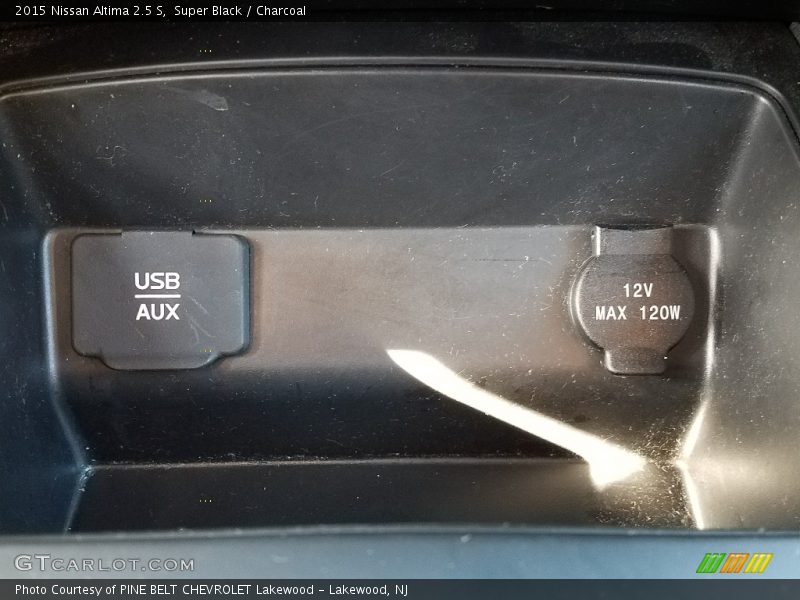 Super Black / Charcoal 2015 Nissan Altima 2.5 S