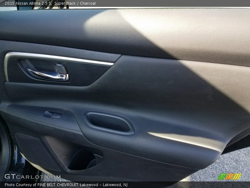 Super Black / Charcoal 2015 Nissan Altima 2.5 S