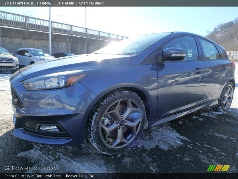 Blue Metallic / Charcoal Black 2018 Ford Focus ST Hatch