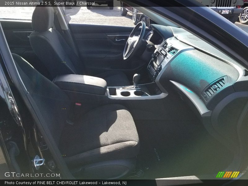 Super Black / Charcoal 2015 Nissan Altima 2.5 S