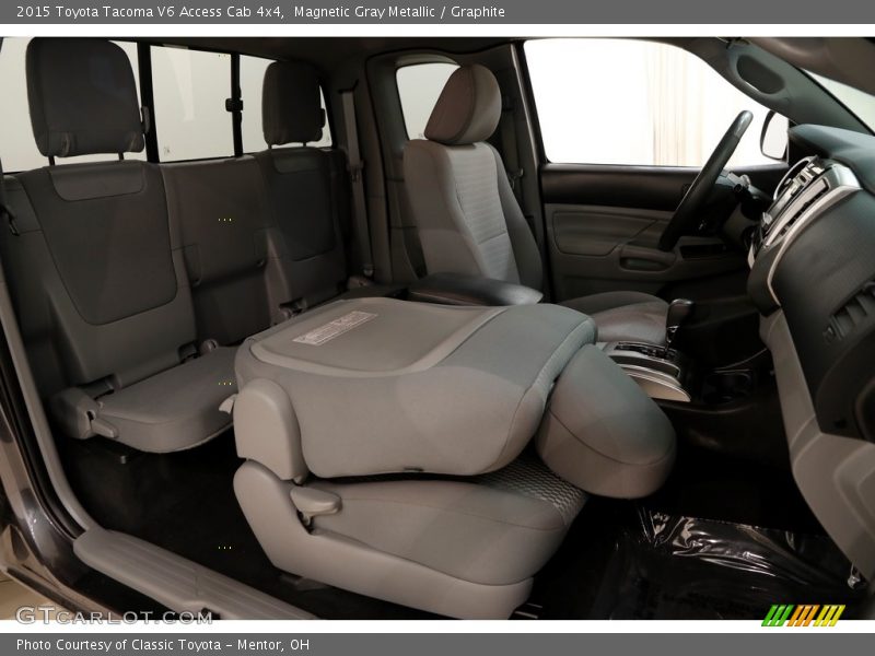 Magnetic Gray Metallic / Graphite 2015 Toyota Tacoma V6 Access Cab 4x4