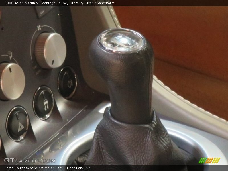 Mercury Silver / Sandstorm 2006 Aston Martin V8 Vantage Coupe