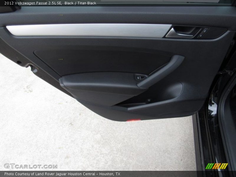 Black / Titan Black 2012 Volkswagen Passat 2.5L SE