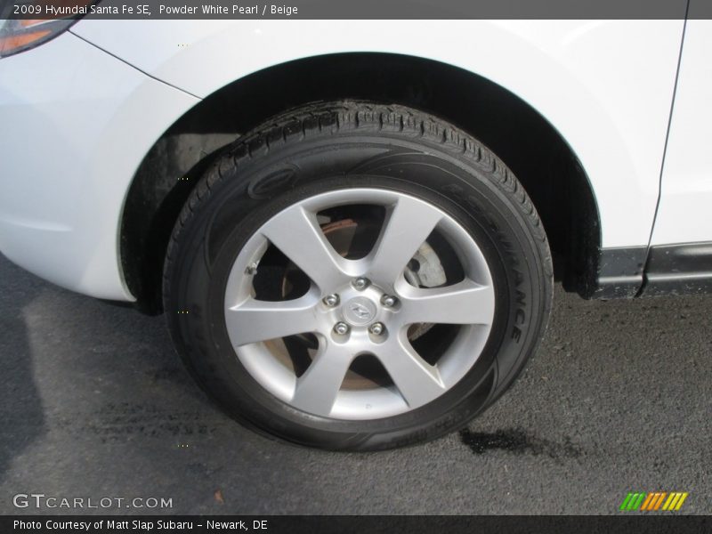 Powder White Pearl / Beige 2009 Hyundai Santa Fe SE