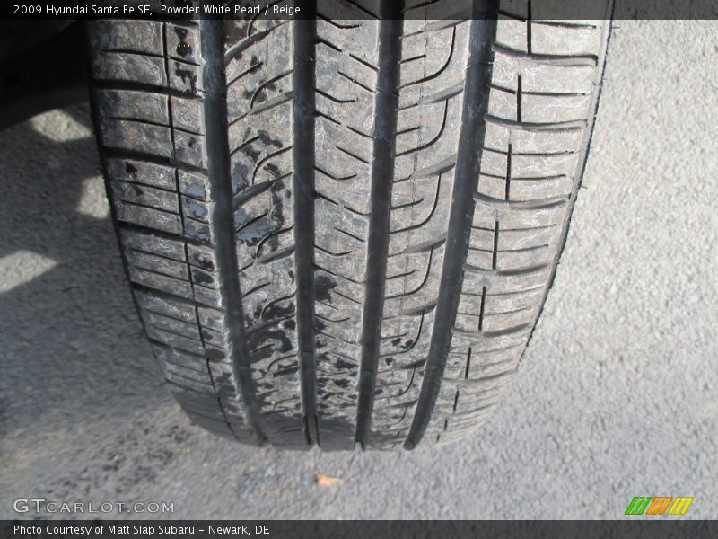 Powder White Pearl / Beige 2009 Hyundai Santa Fe SE