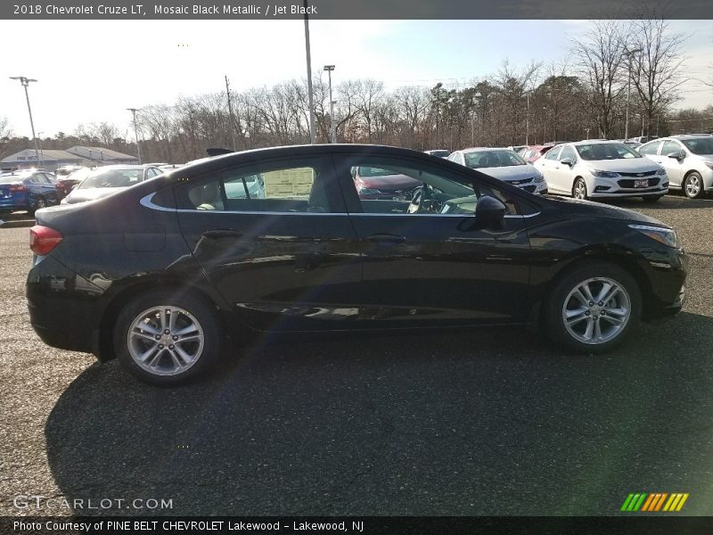 Mosaic Black Metallic / Jet Black 2018 Chevrolet Cruze LT