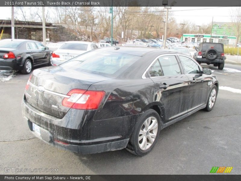 Tuxedo Black / Charcoal Black 2011 Ford Taurus SEL