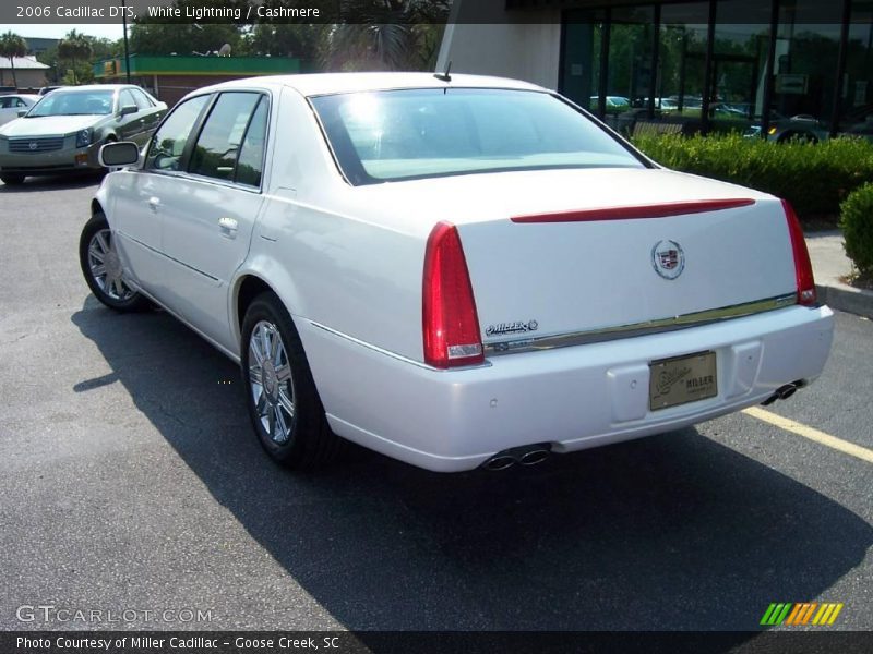 White Lightning / Cashmere 2006 Cadillac DTS