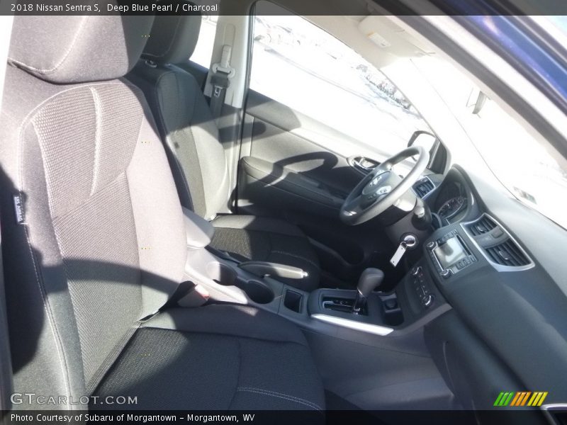 Deep Blue Pearl / Charcoal 2018 Nissan Sentra S