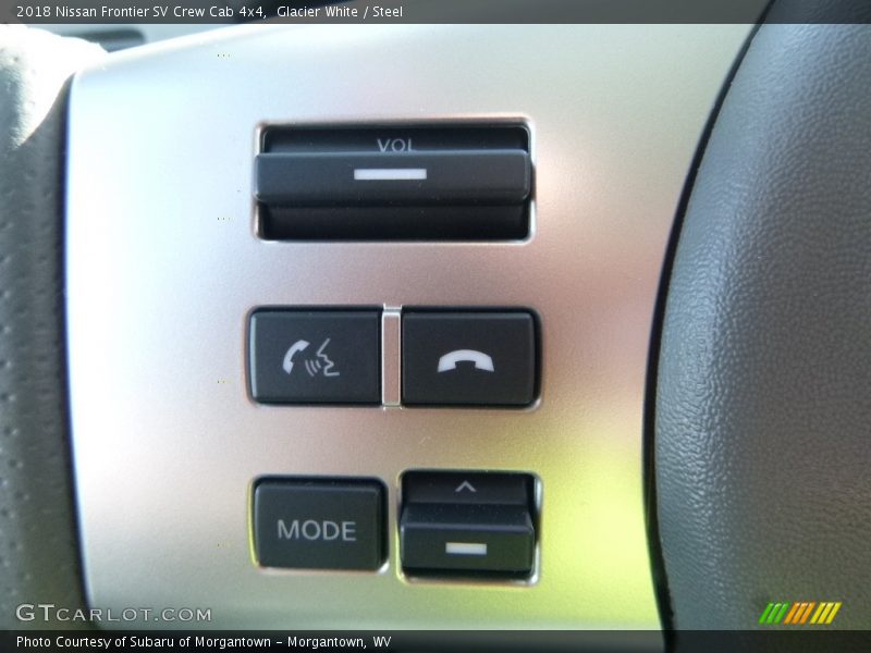 Controls of 2018 Frontier SV Crew Cab 4x4