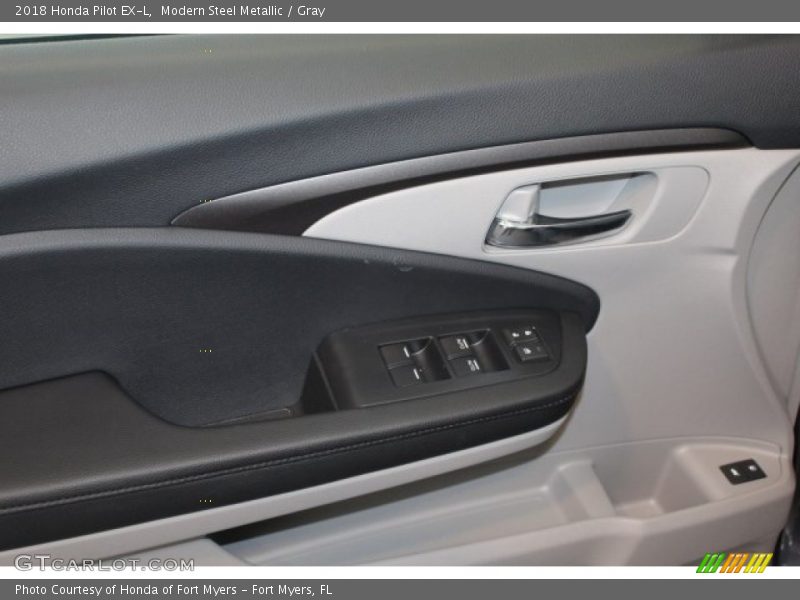 Modern Steel Metallic / Gray 2018 Honda Pilot EX-L
