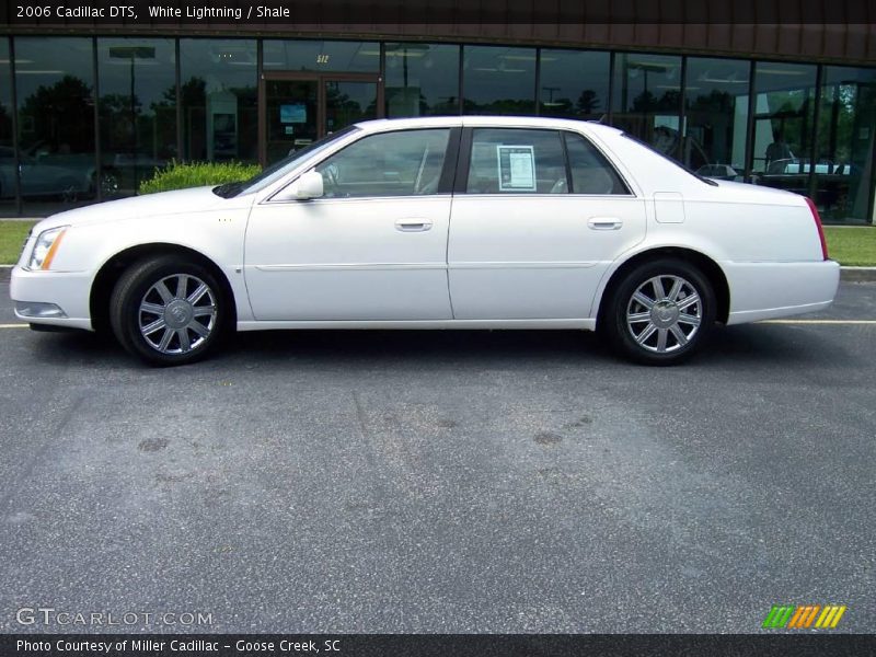 White Lightning / Shale 2006 Cadillac DTS