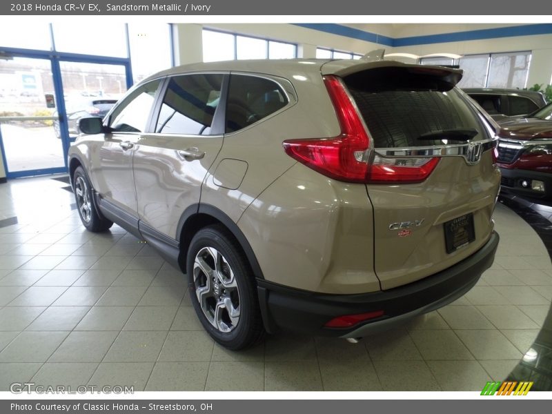 Sandstorm Metallic / Ivory 2018 Honda CR-V EX
