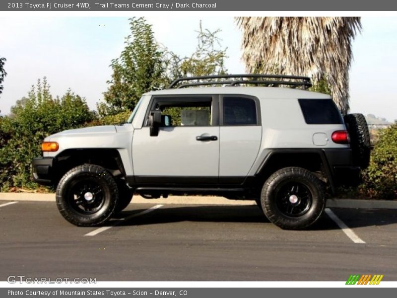 Trail Teams Cement Gray / Dark Charcoal 2013 Toyota FJ Cruiser 4WD