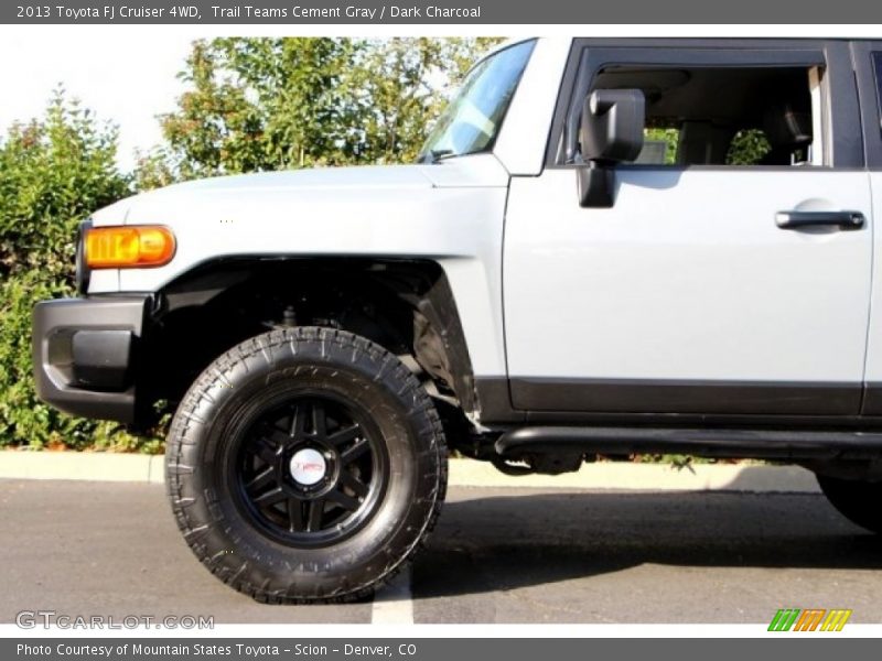 Trail Teams Cement Gray / Dark Charcoal 2013 Toyota FJ Cruiser 4WD