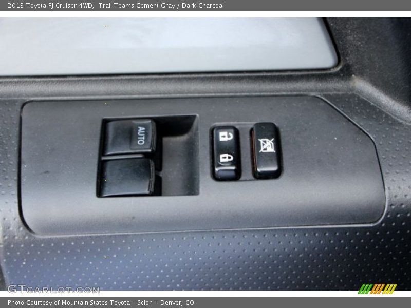 Trail Teams Cement Gray / Dark Charcoal 2013 Toyota FJ Cruiser 4WD