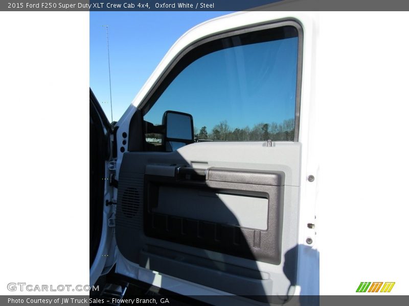 Oxford White / Steel 2015 Ford F250 Super Duty XLT Crew Cab 4x4