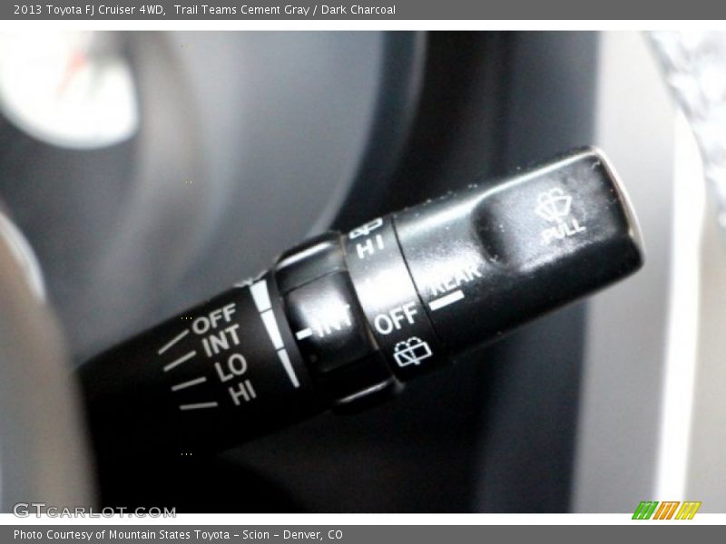 Trail Teams Cement Gray / Dark Charcoal 2013 Toyota FJ Cruiser 4WD