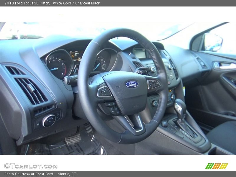 White Gold / Charcoal Black 2018 Ford Focus SE Hatch