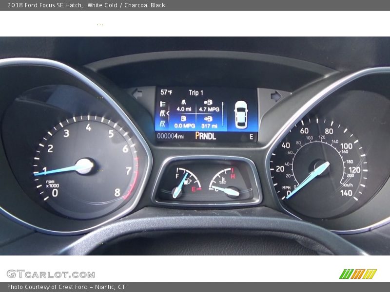 White Gold / Charcoal Black 2018 Ford Focus SE Hatch