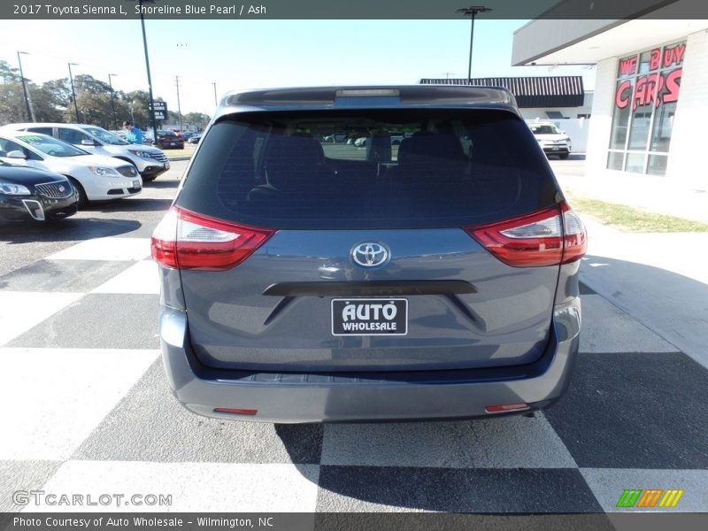 Shoreline Blue Pearl / Ash 2017 Toyota Sienna L