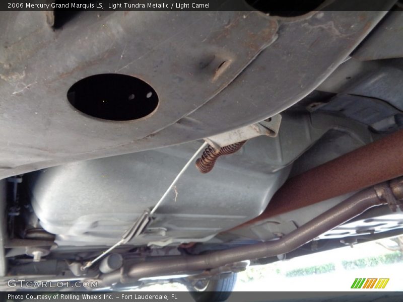 Light Tundra Metallic / Light Camel 2006 Mercury Grand Marquis LS