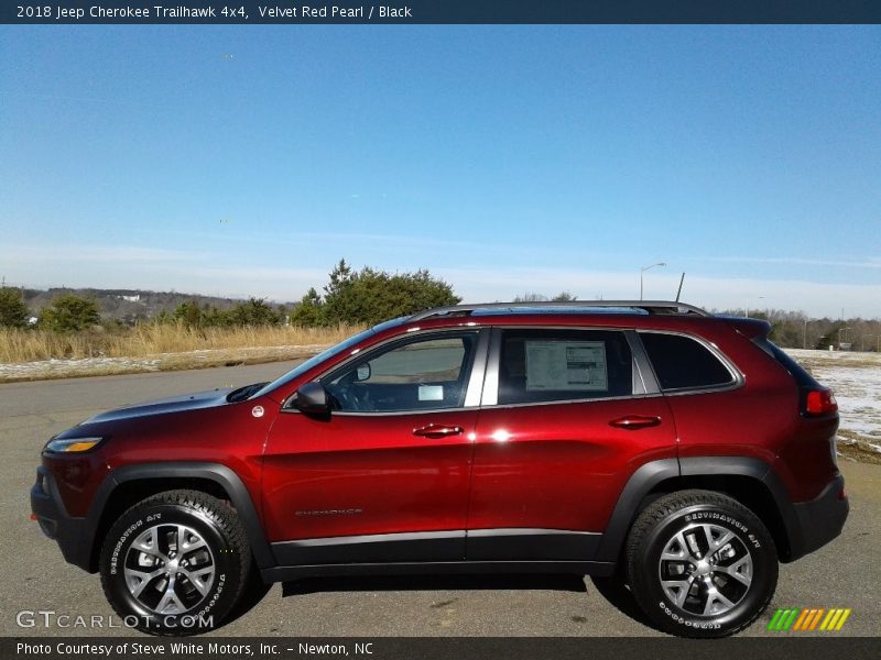 Velvet Red Pearl / Black 2018 Jeep Cherokee Trailhawk 4x4
