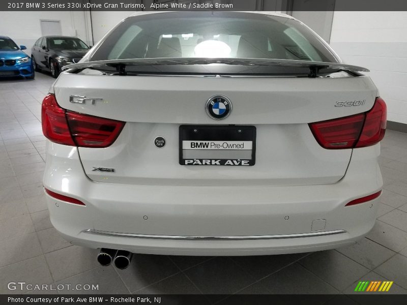 Alpine White / Saddle Brown 2017 BMW 3 Series 330i xDrive Gran Turismo