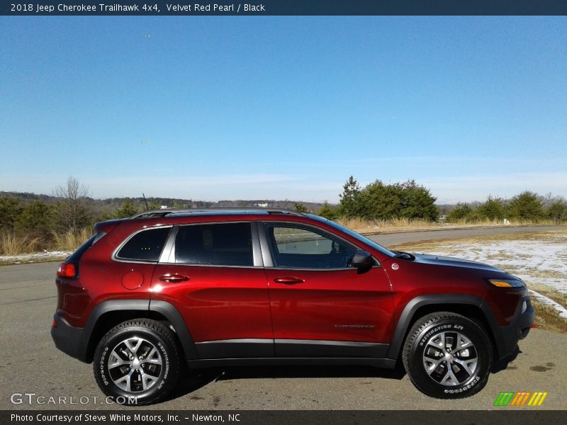 Velvet Red Pearl / Black 2018 Jeep Cherokee Trailhawk 4x4